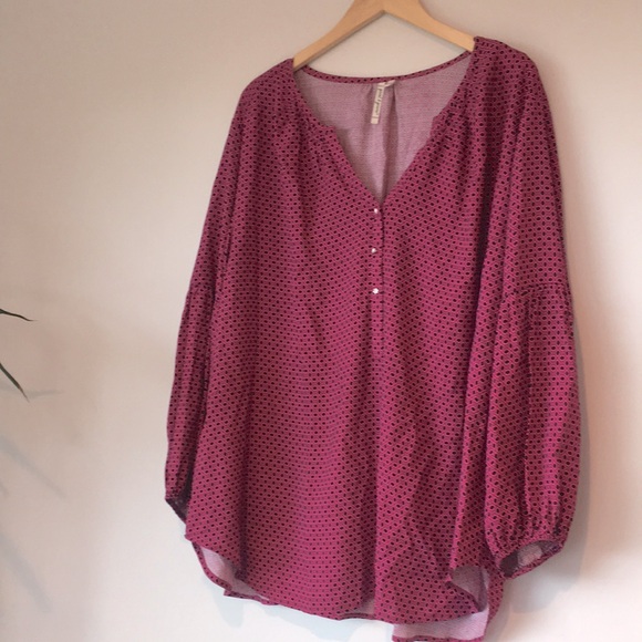 NWOT! GRAND & GREENE magenta pink and black blouse. Rhinestone buttons. Size 2X - Picture 1 of 6